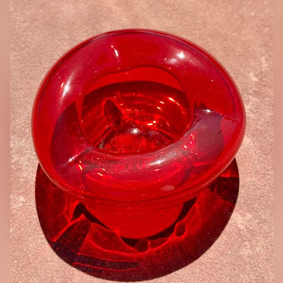 Hand blown solid Red Glass Ashtray/Trinket Dish. Vintage EUC - Picture 3 of 9
